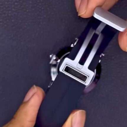 Universe Point Magnetic Lock Watch (2)